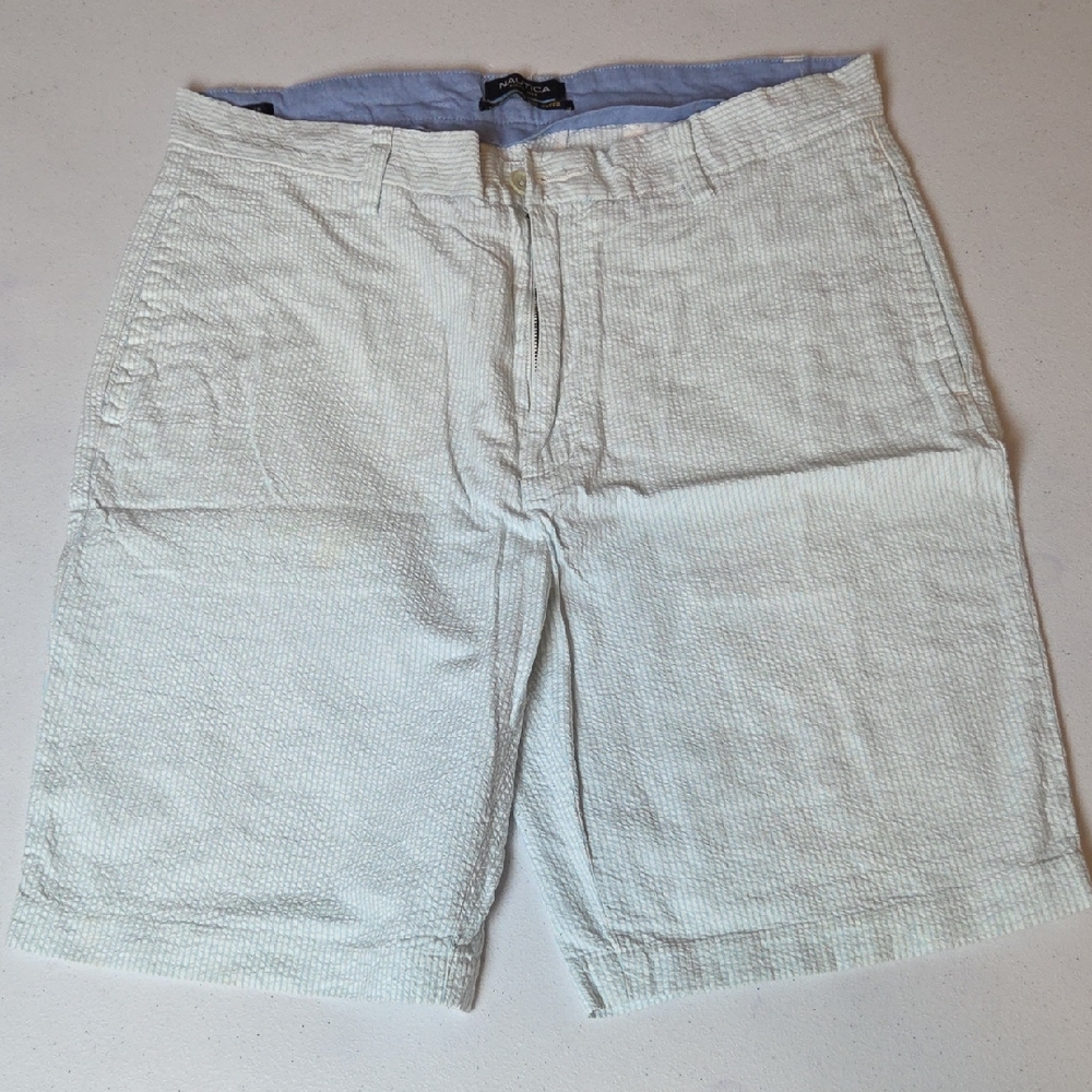 Nautica Rigger Men's Light Green Seersucker Shorts Plain Front Size 34W